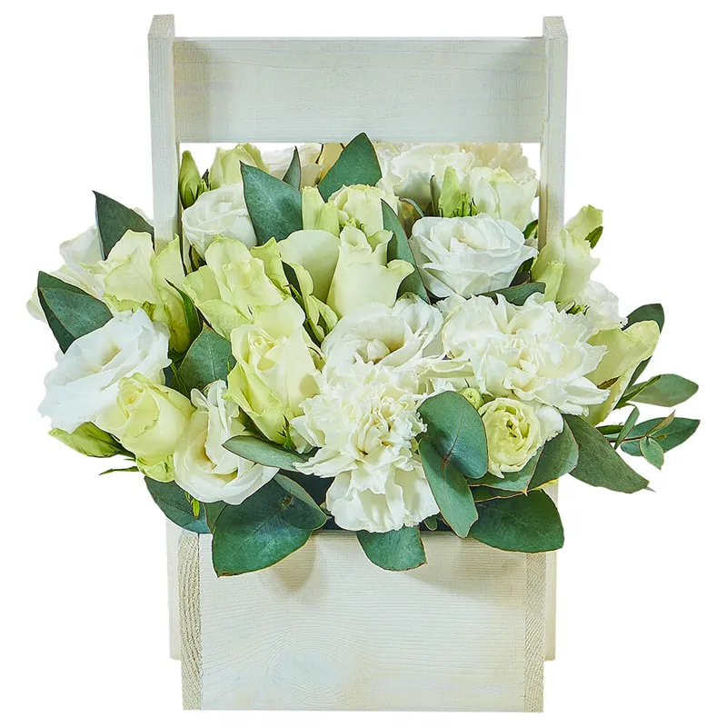 Корзина с цветами Рассветный поцелуй